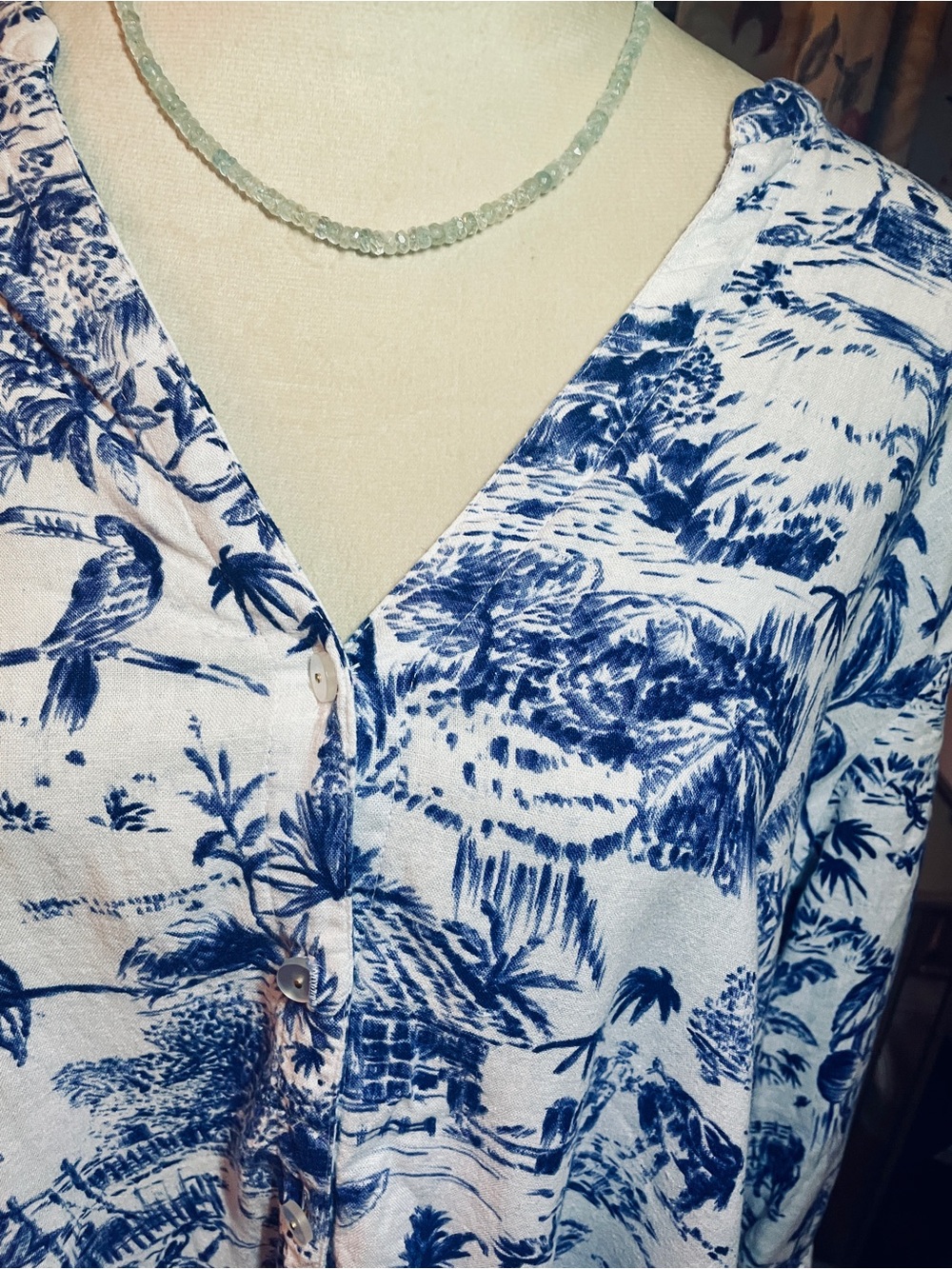 Joie Linen Button Front Dress with POCKETS. Size Small. Relaxed fit. - Picture 3 of 9